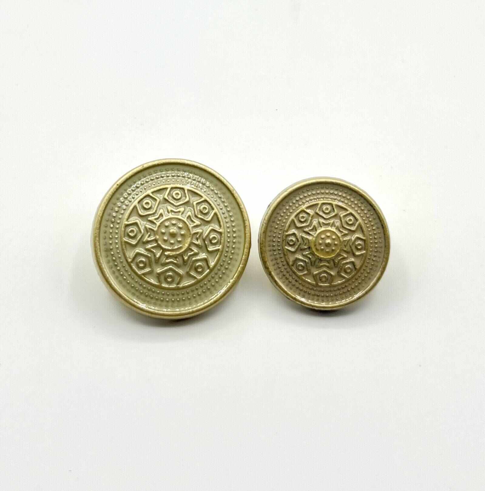 دکمه سنتی طرح وسط گل
